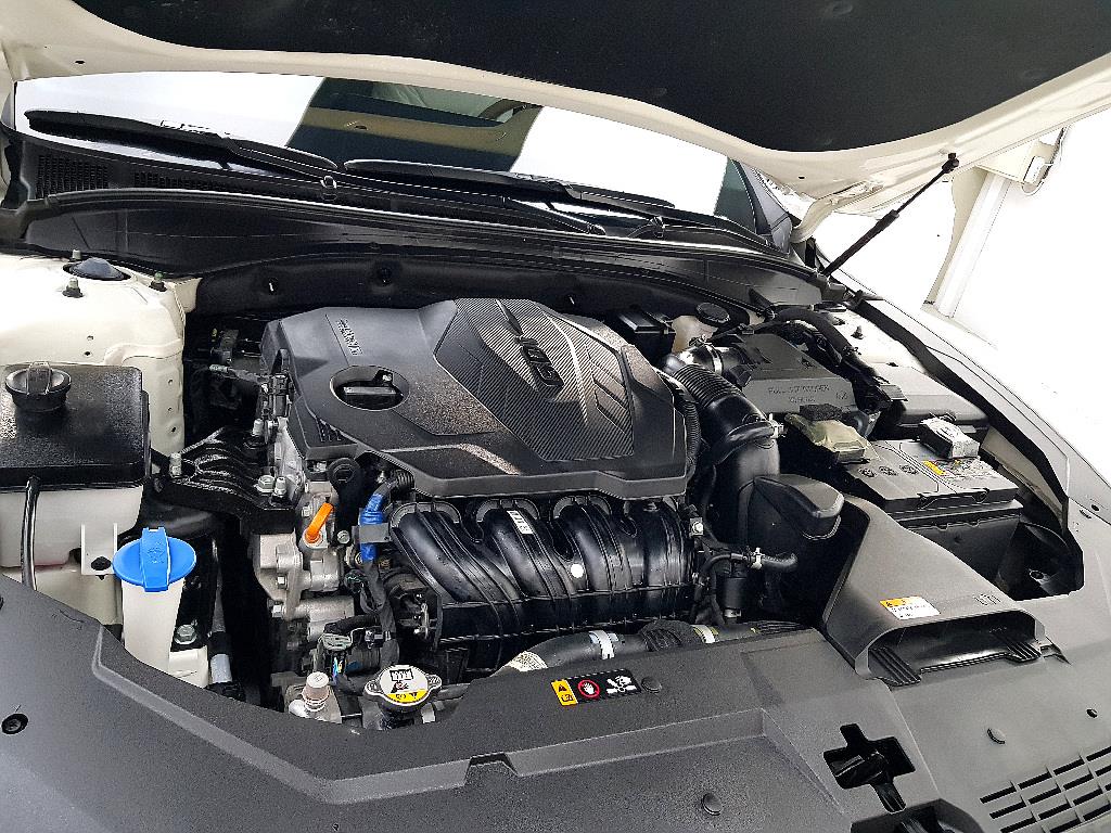 HYUNDAI Grandeur - Vista 6