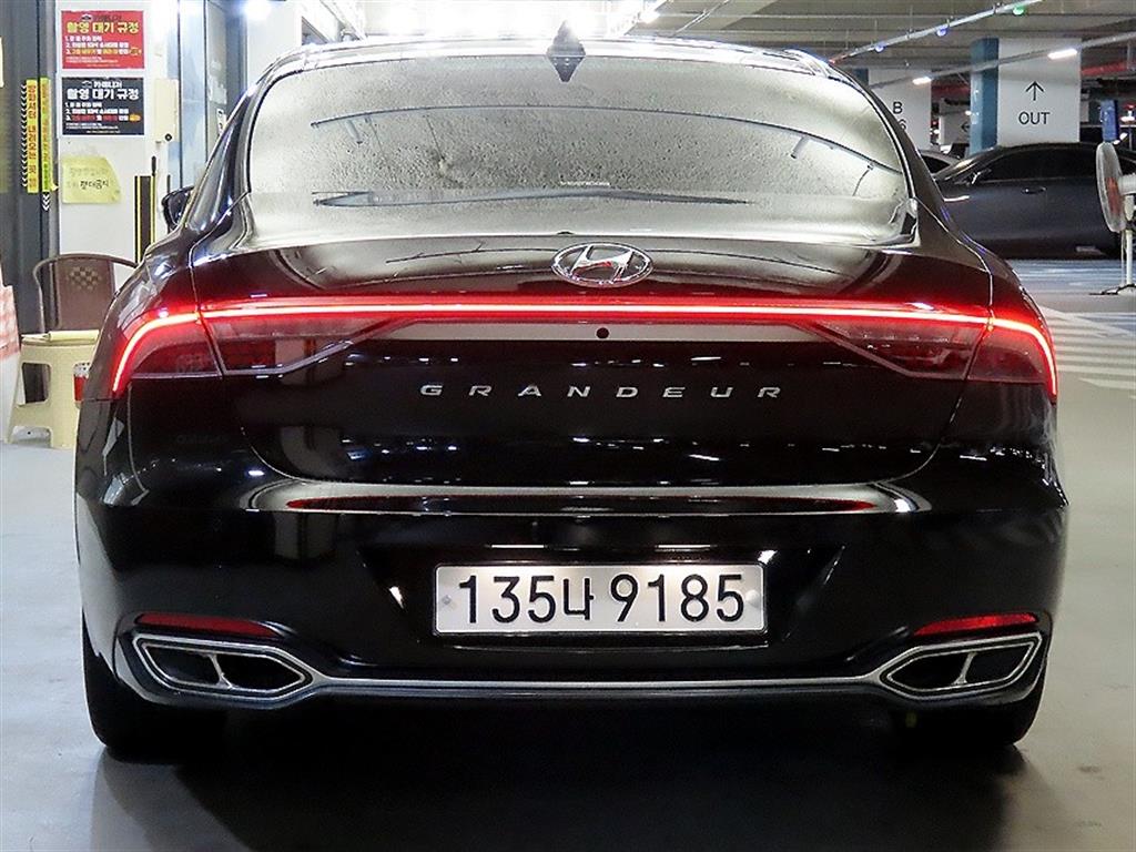 HYUNDAI Grandeur - Vista 6