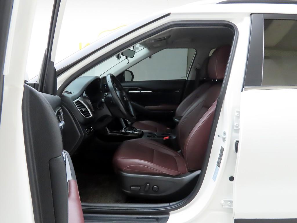 KIA Seltos - Vista 12