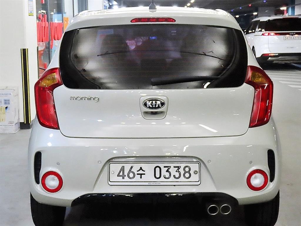 KIA Morning - Vista 5