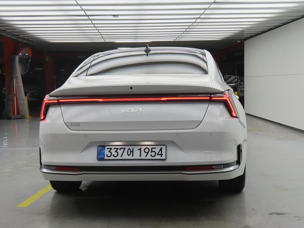 KIA K8 - Vista 3
