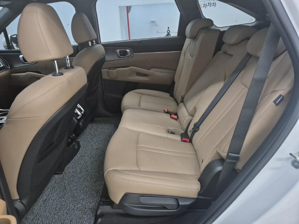 KIA Sorento - Vista 12