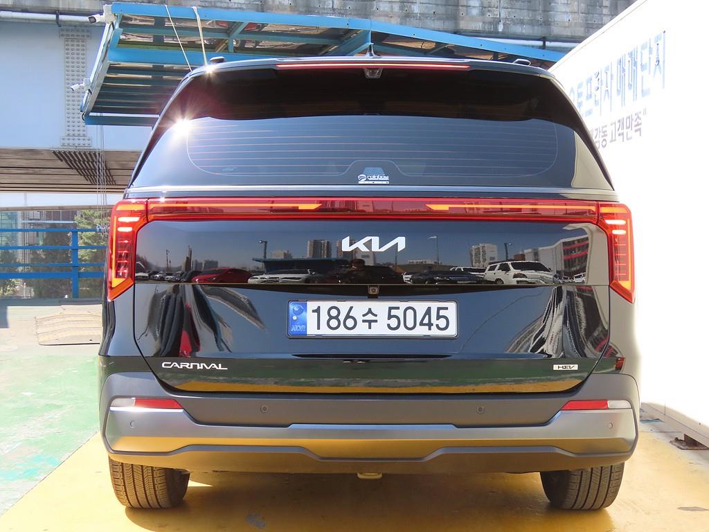 KIA Carnival - Vista 4