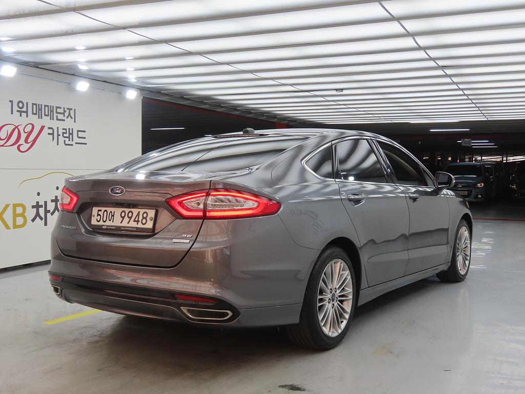Ford Fusion - Vista 4