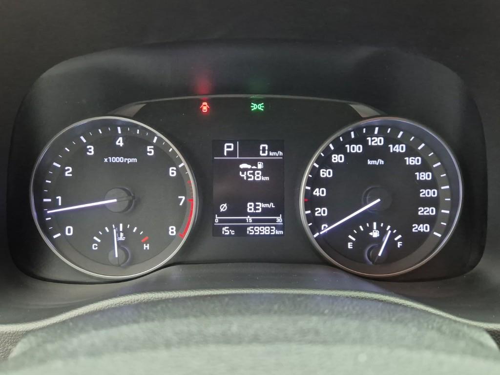 HYUNDAI Avante - Vista 7