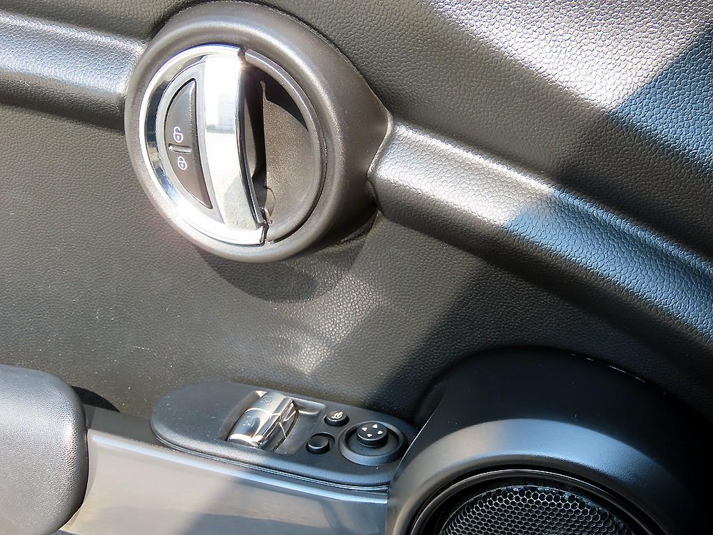 Mini Cooper - Vista 11