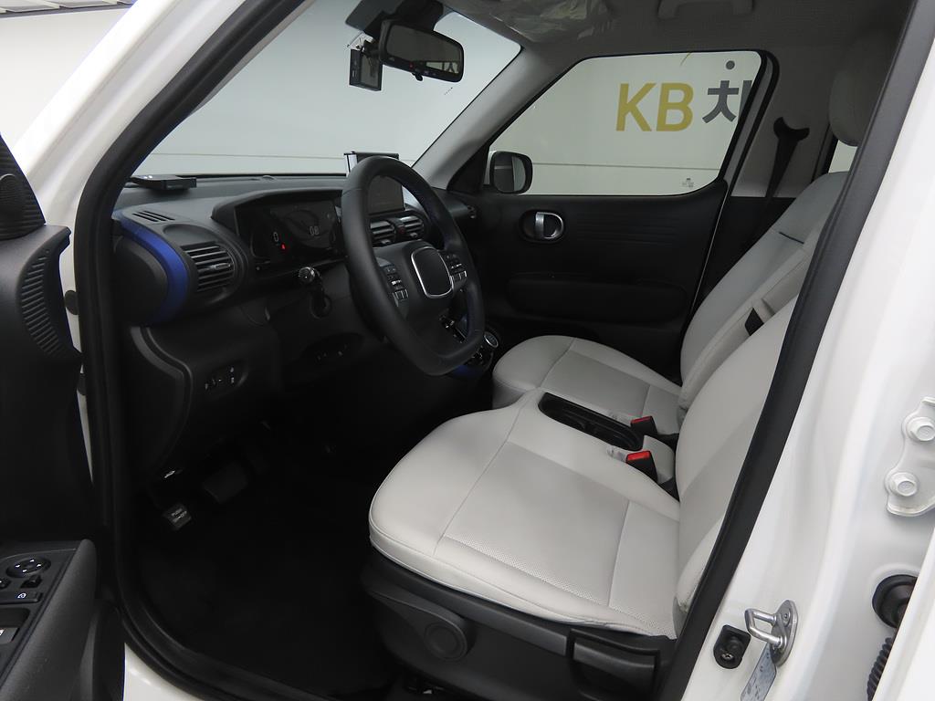 HYUNDAI Casper - Vista 5