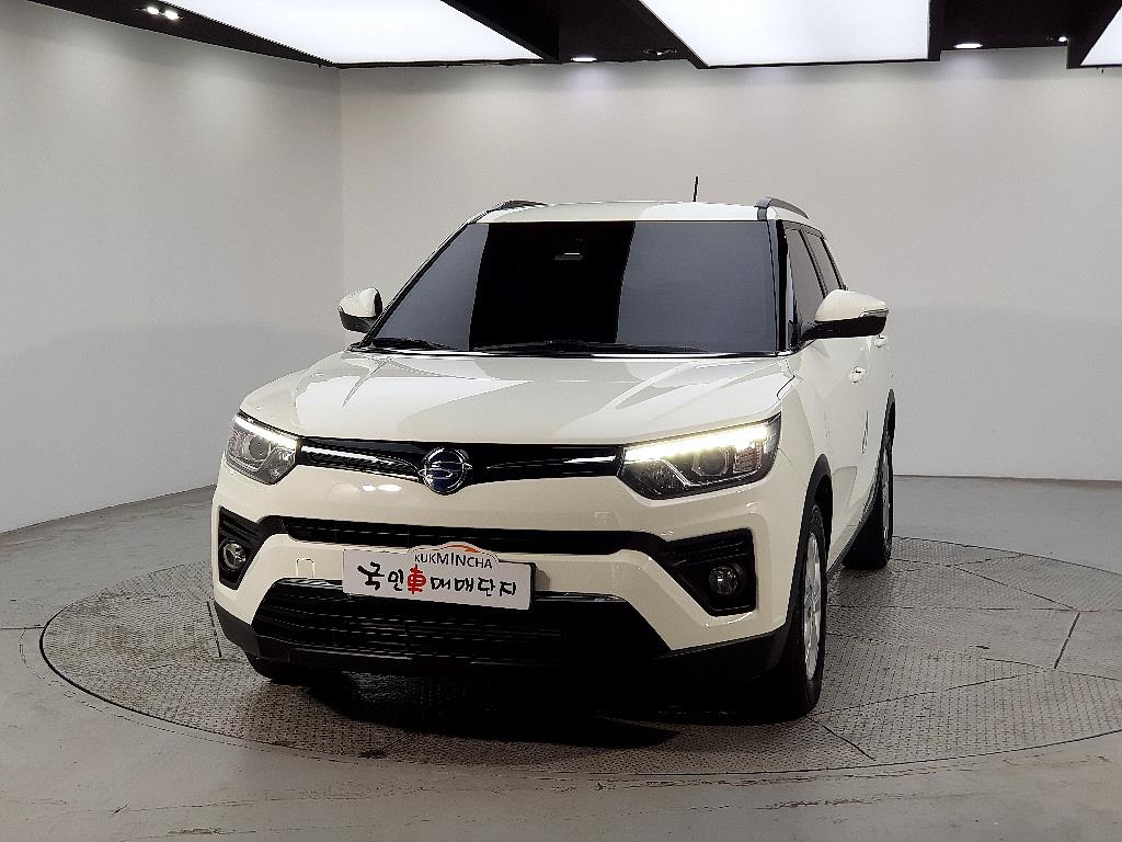 Ssangyong Tivoli - Vista 2
