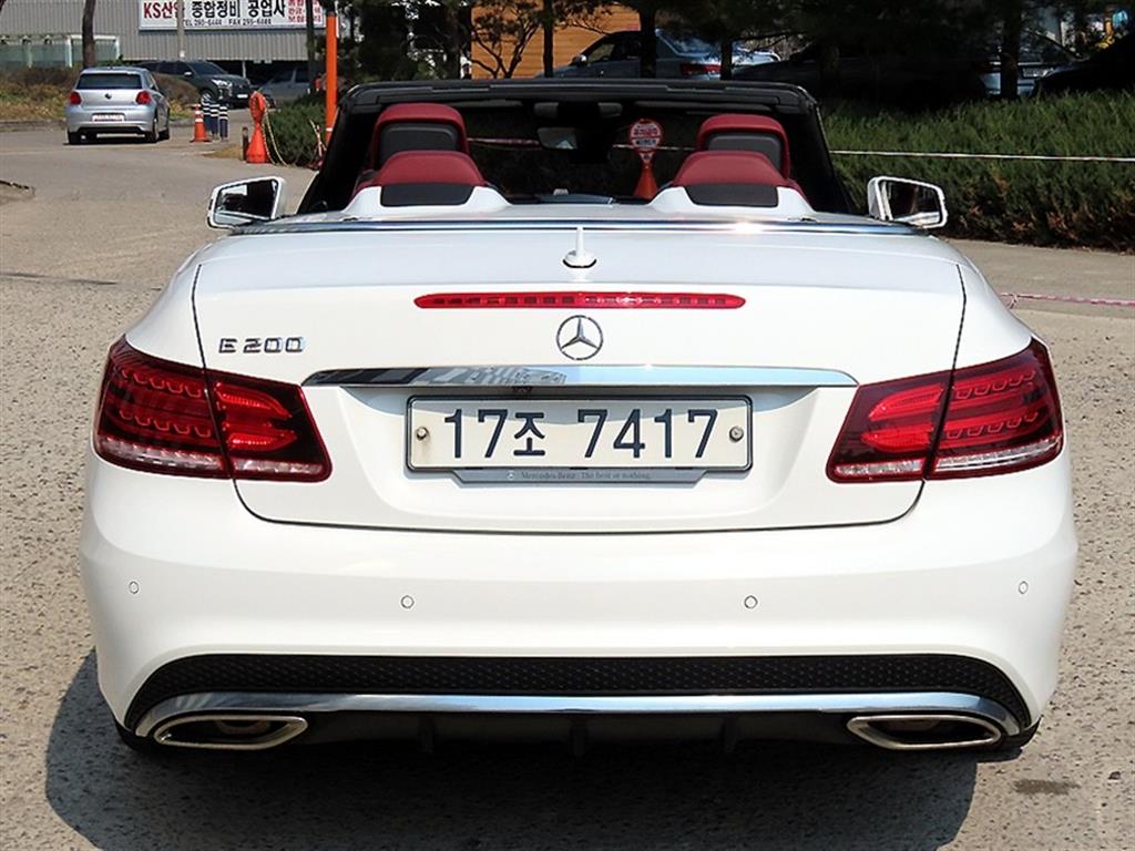 Mercedes Benz E class - Vista 8