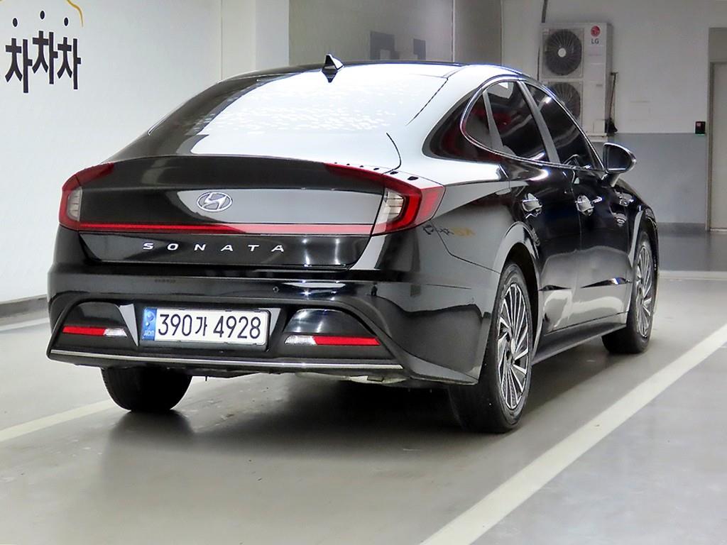 HYUNDAI Sonata - Vista 4