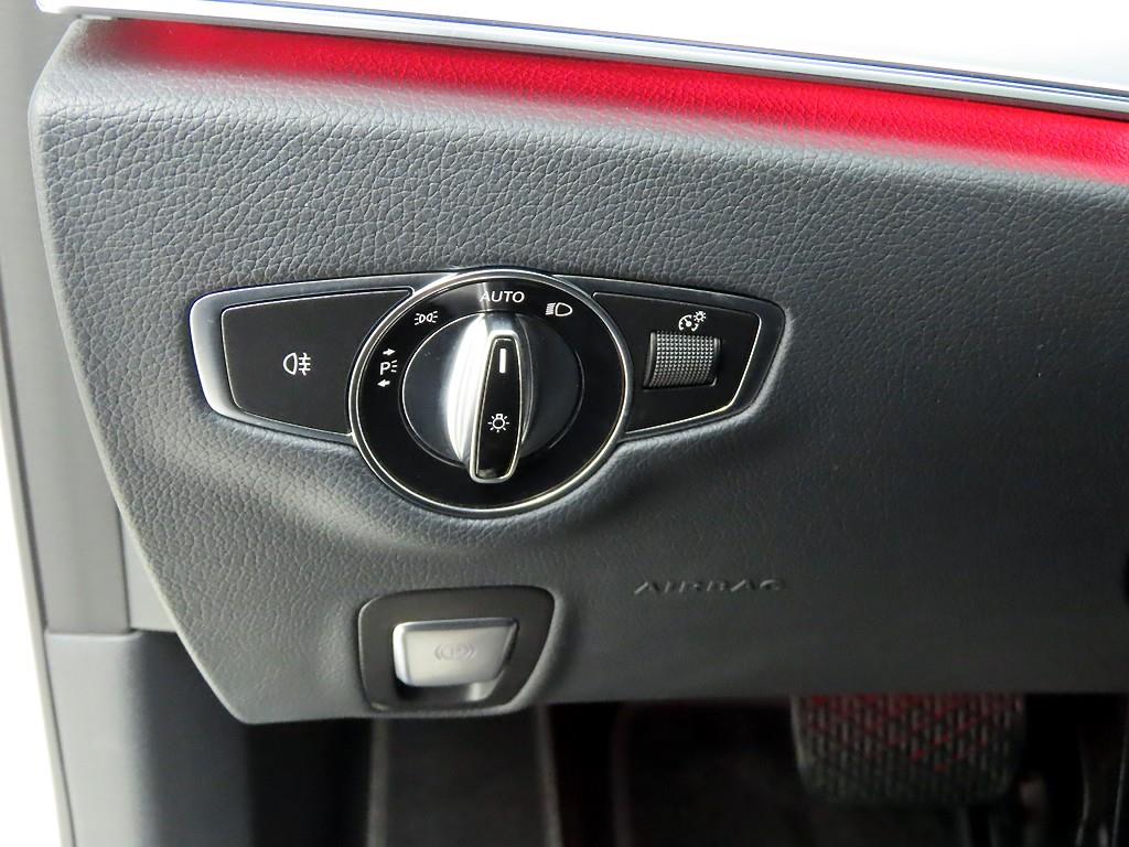 Mercedes Benz E class - Vista 12