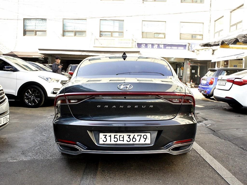 HYUNDAI Grandeur - Vista 5