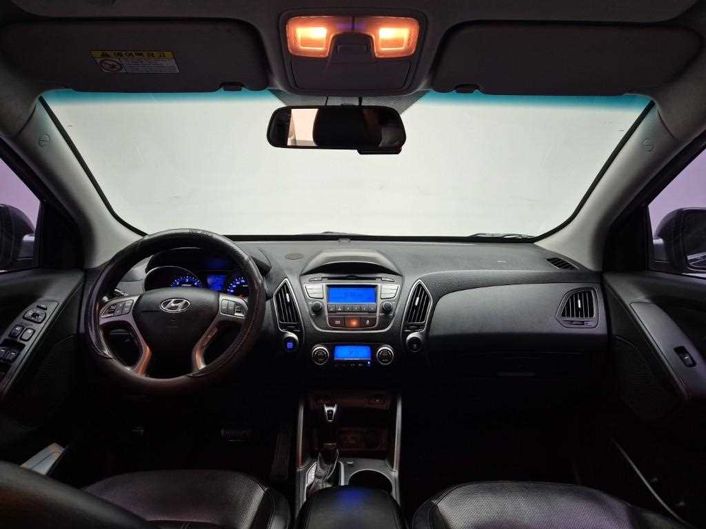 HYUNDAI Tucson - Vista 7