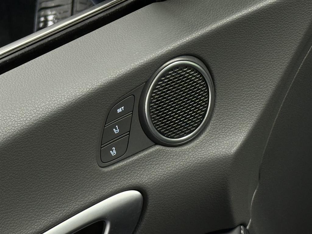 HYUNDAI Sonata - Vista 12