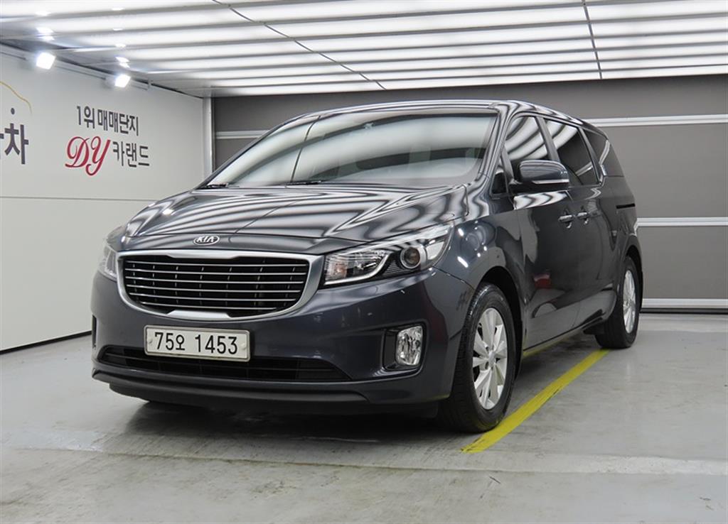 KIA Carnival 2016 Gris - Importación desde Corea - HF Imports Iquique - Foto 1