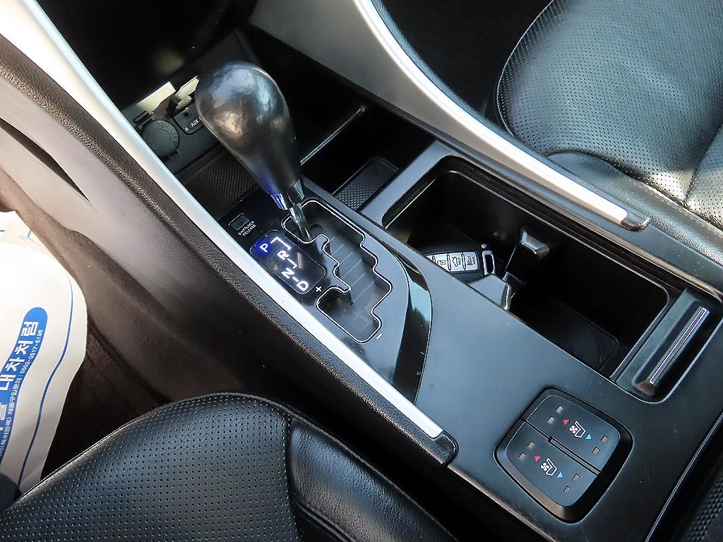 HYUNDAI Sonata - Vista 10