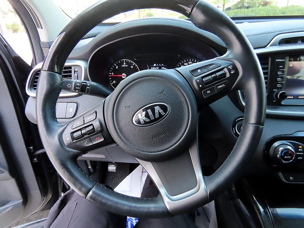 KIA Sorento - Vista 8