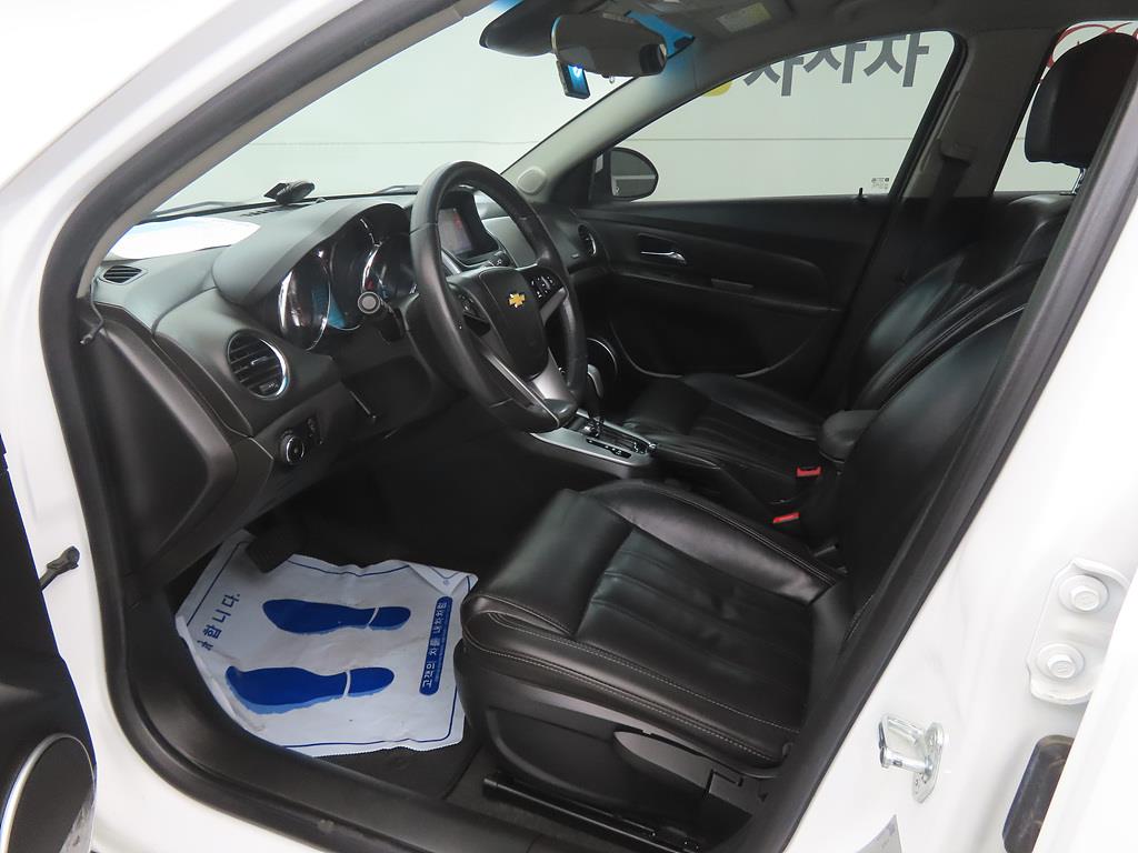 Chevrolet Cruise - Vista 5