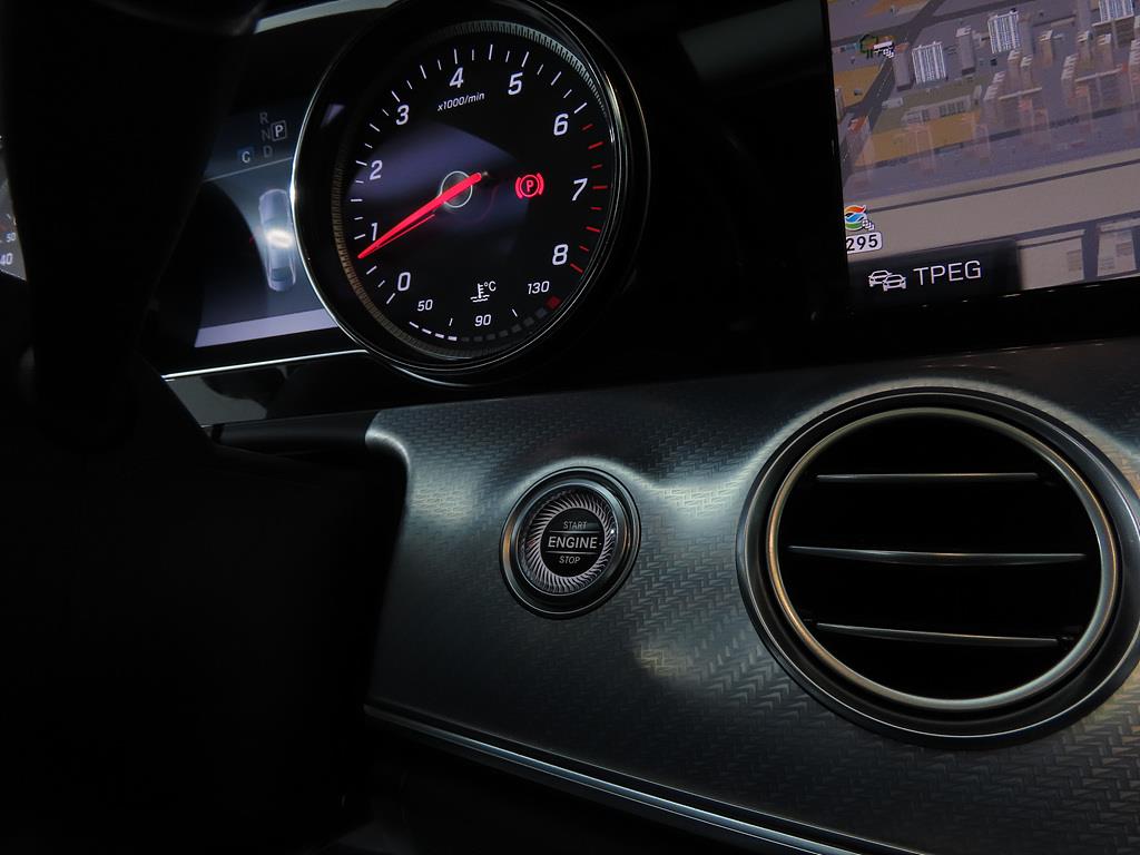 Mercedes Benz E class 2020 Negro - Importación desde Corea - HF Imports Iquique - Foto 15