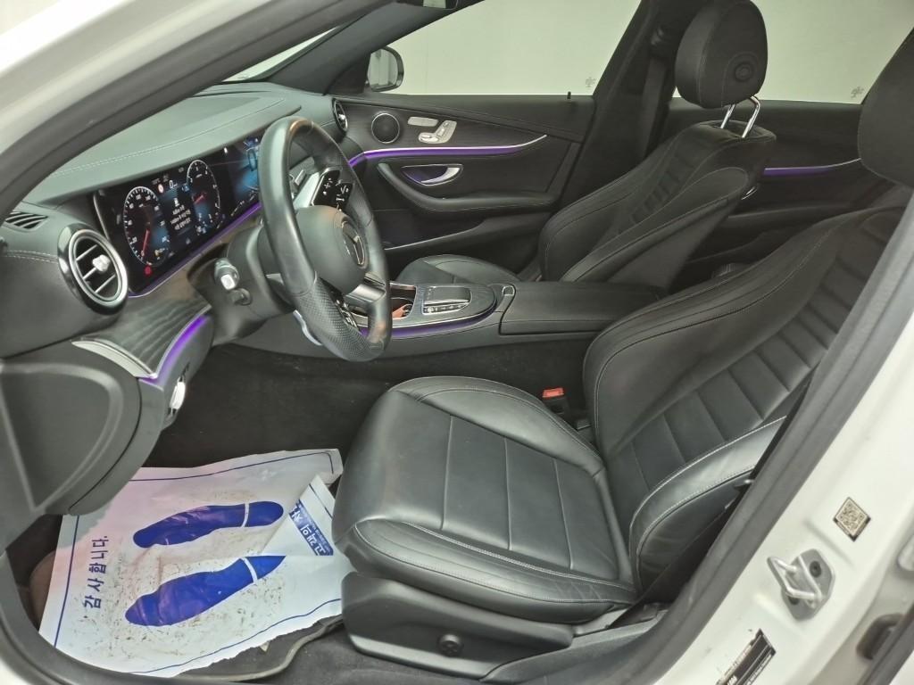 Mercedes Benz E class - Vista 11