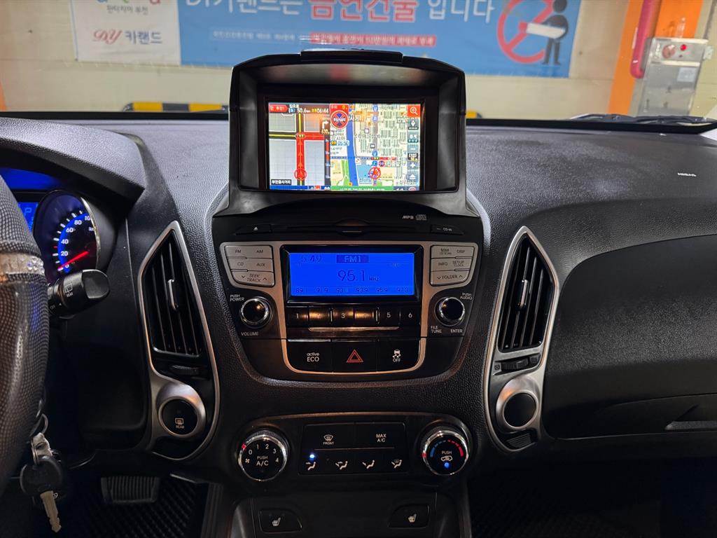 HYUNDAI Tucson - Vista 11