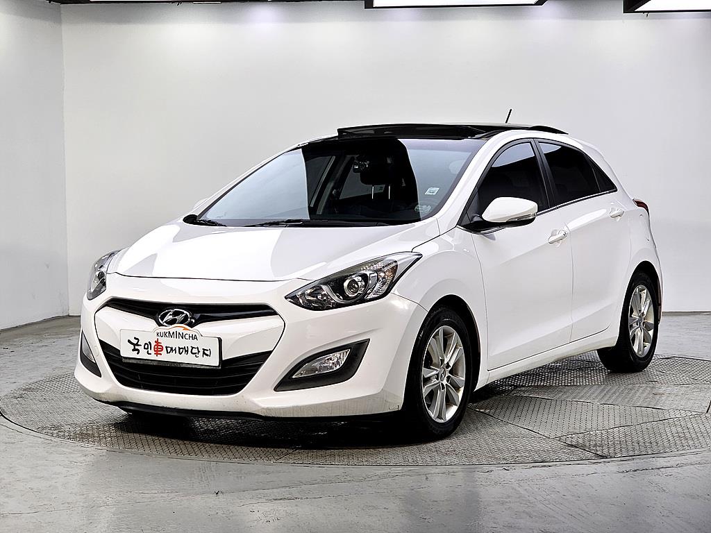 HYUNDAI i30 2014 Blanco - Importación desde Corea - HF Imports Iquique - Foto 1