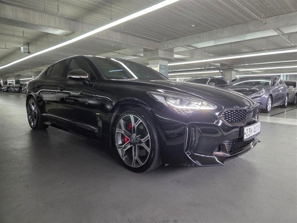 KIA Stinger - Vista 7