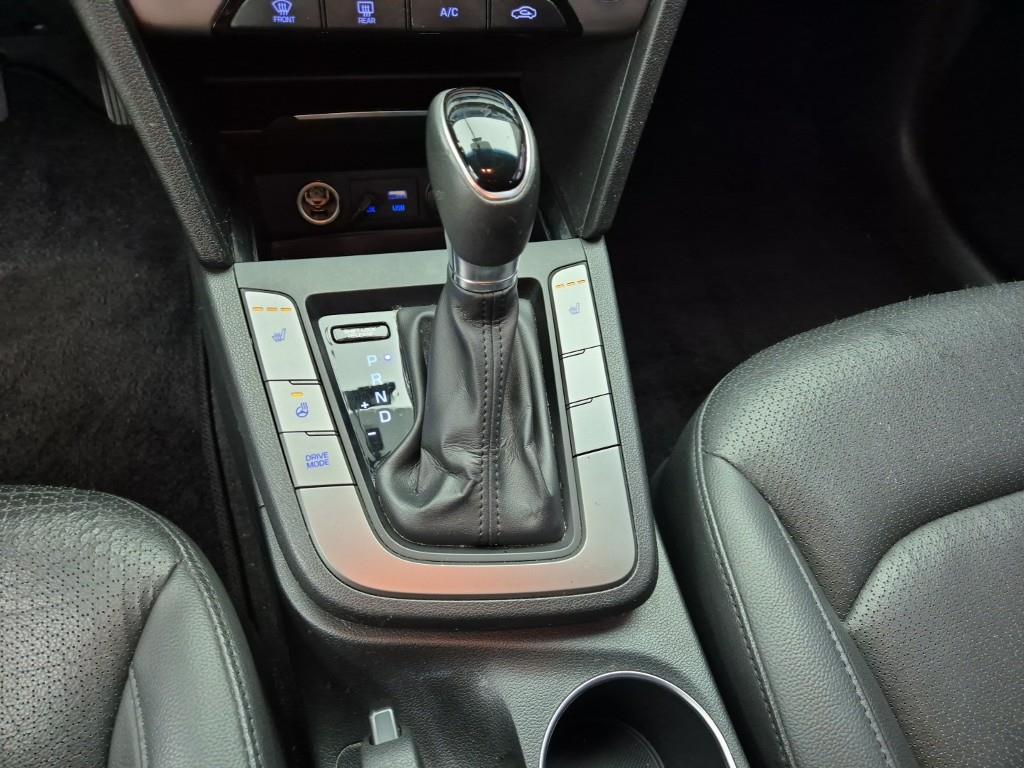 HYUNDAI Avante - Vista 8