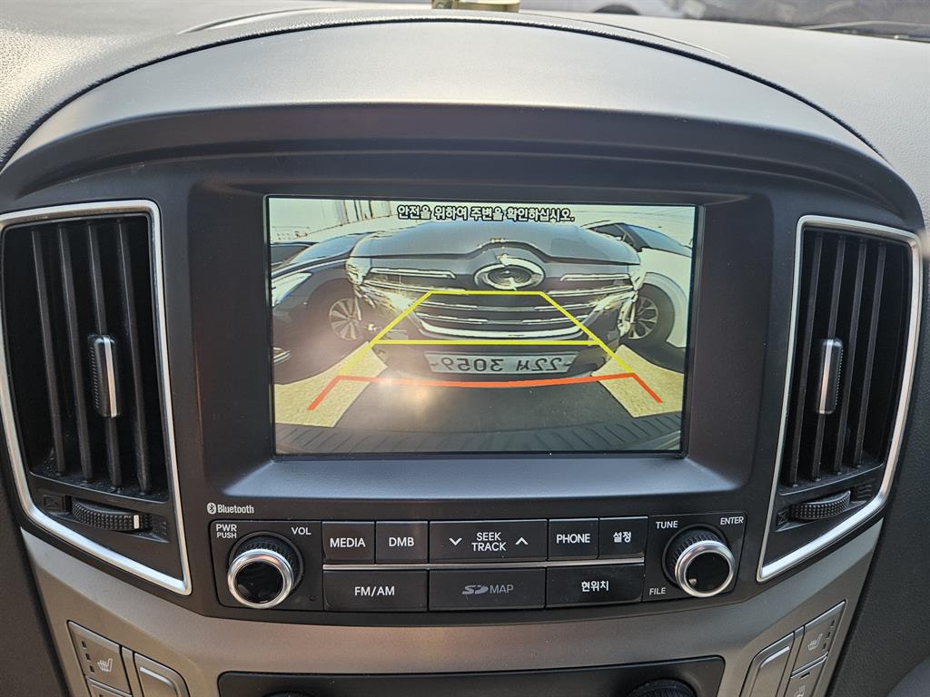 HYUNDAI Starex - Vista 11