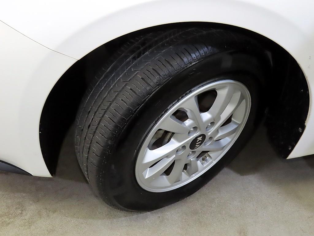 KIA K3 2019 Blanco - Importación desde Corea - HF Imports Iquique - Foto 18