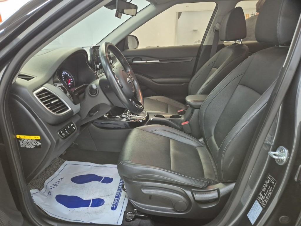 KIA Seltos - Vista 11