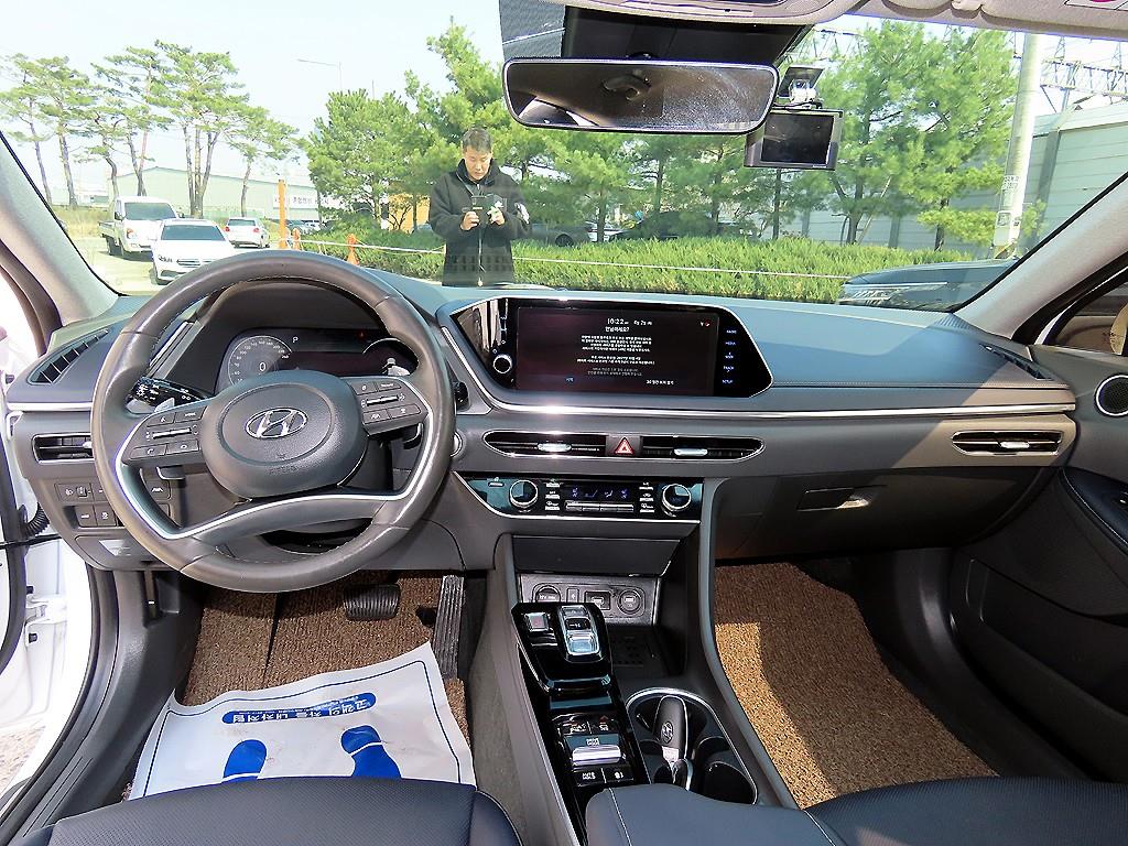 HYUNDAI Sonata - Vista 7