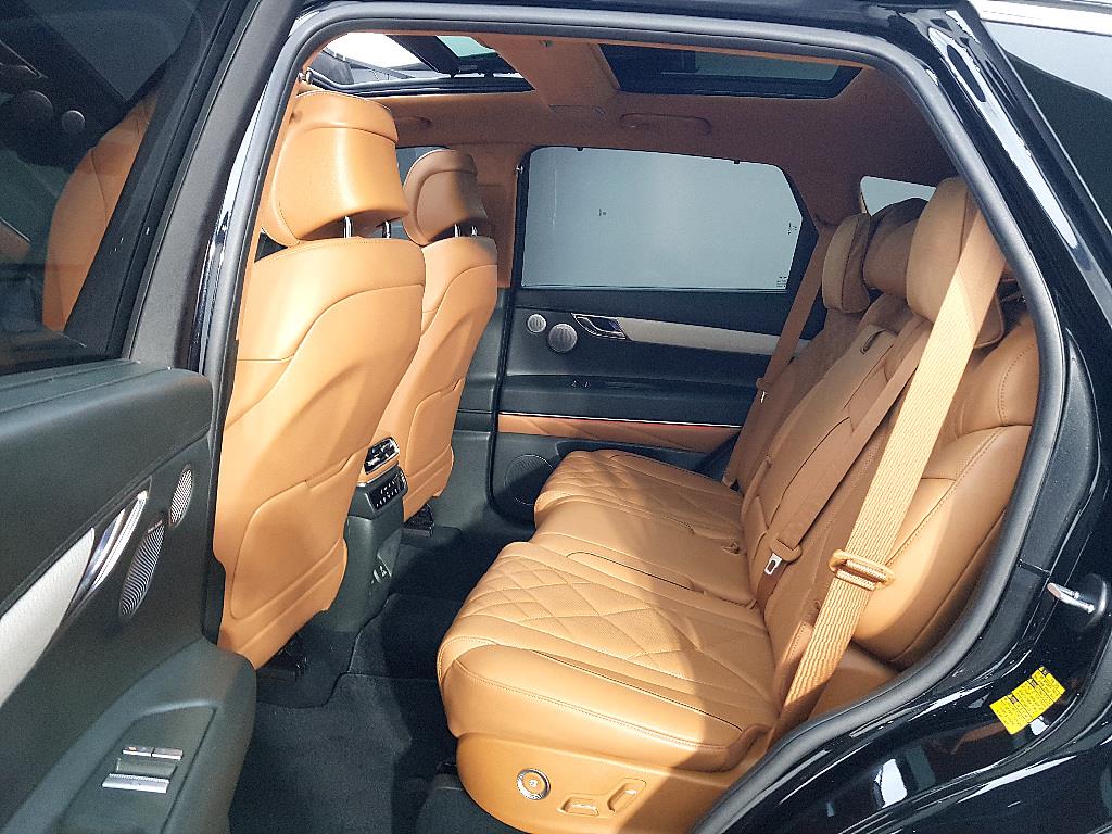 Genesis GV80 - Vista 9