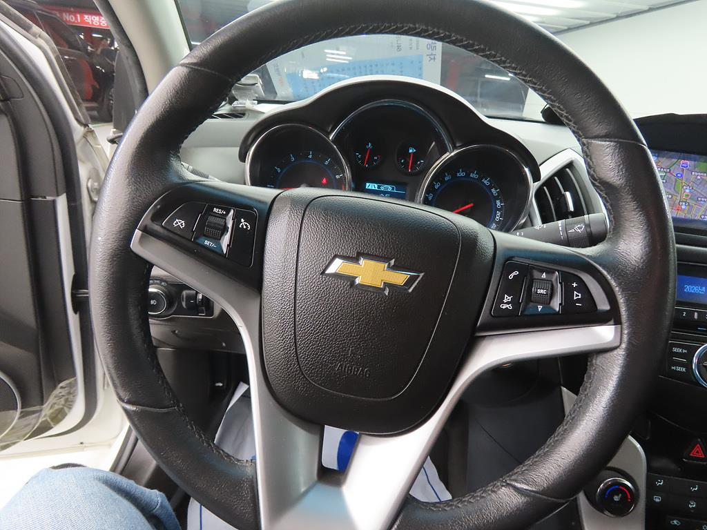 Chevrolet Cruise - Vista 8