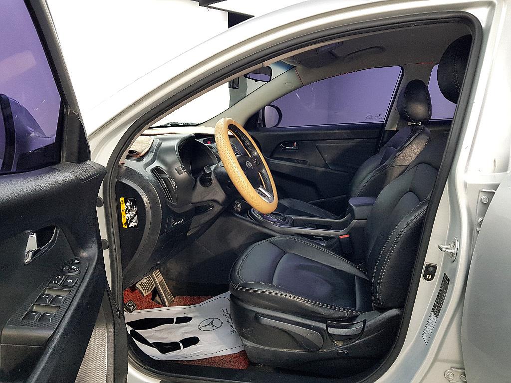 KIA Sportage - Vista 8