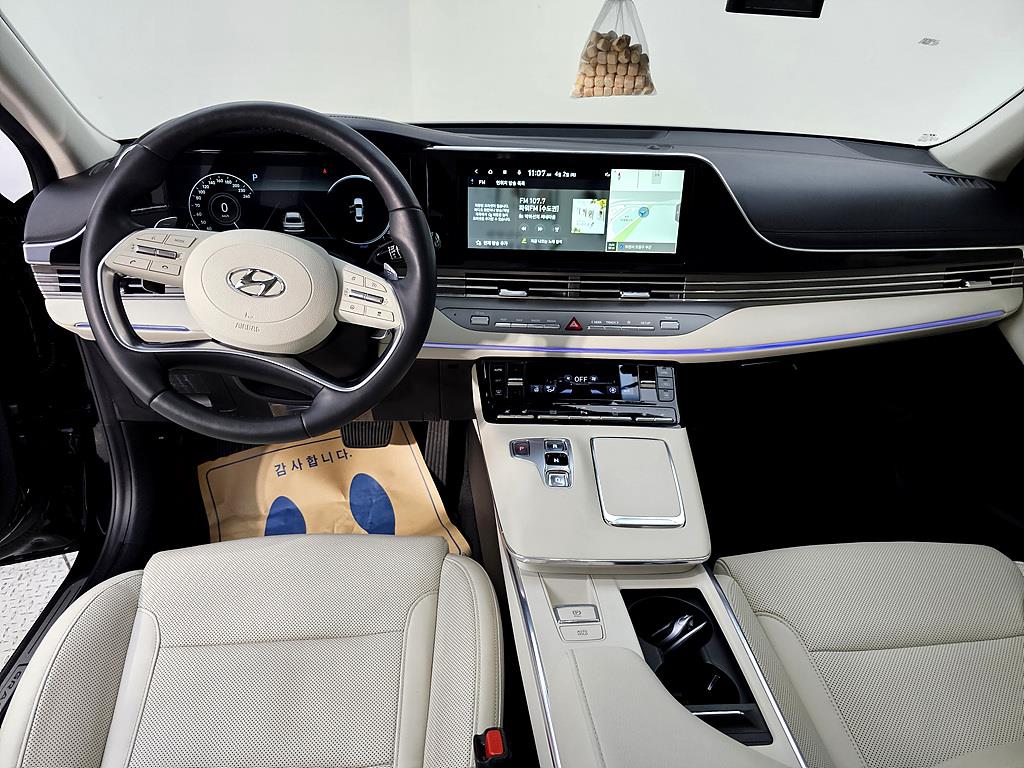 HYUNDAI Grandeur - Vista 5