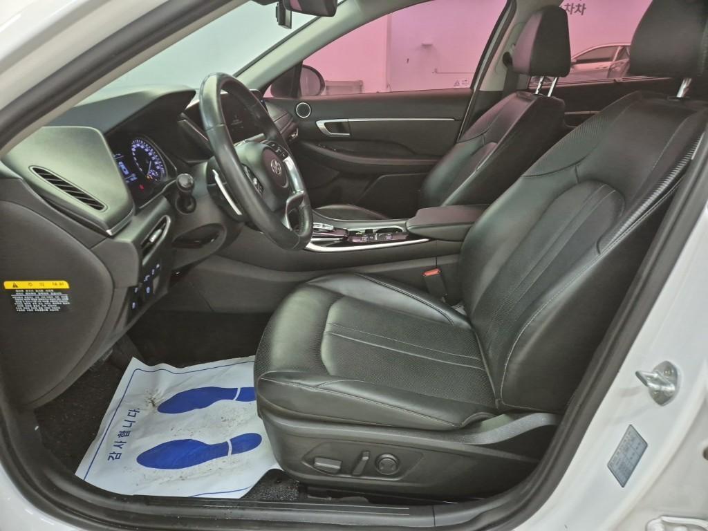 HYUNDAI Sonata - Vista 11