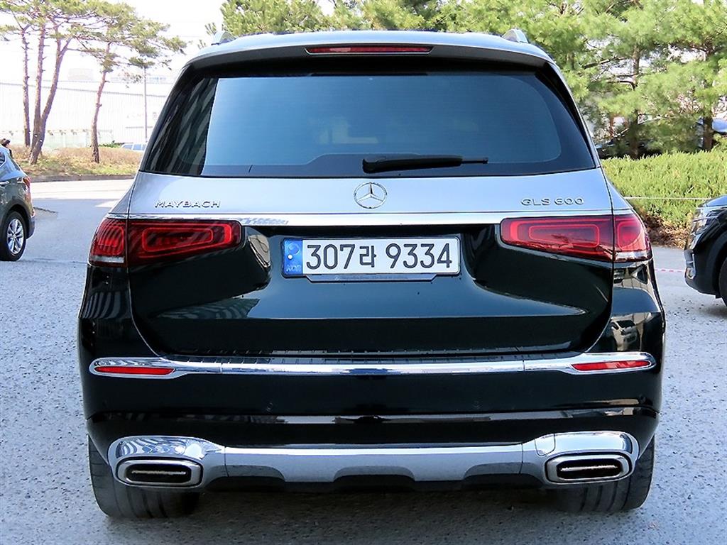 Mercedes Benz GLS Class - Vista 4