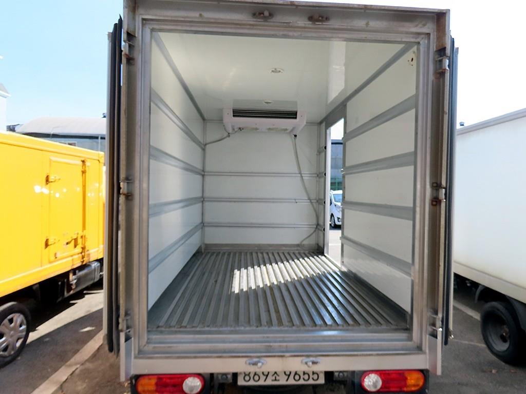Small Truck Cargo (small) - Vista 4