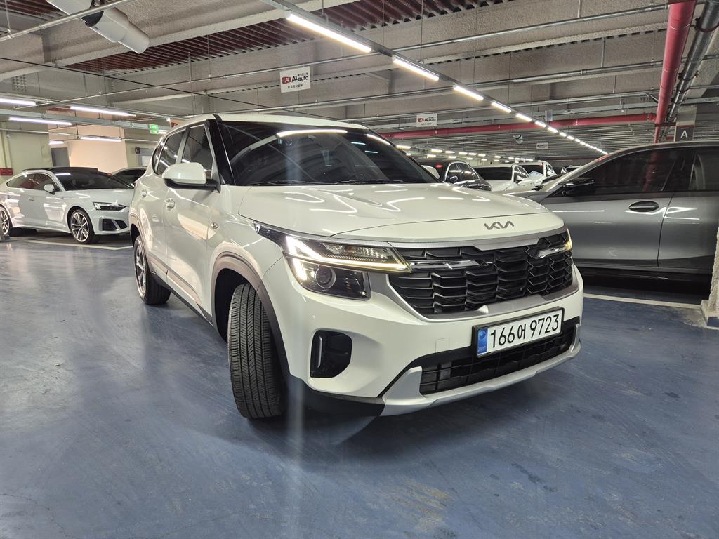 KIA Seltos - Vista 3