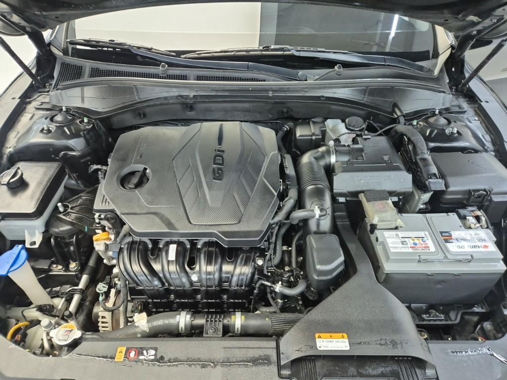 HYUNDAI Grandeur - Vista 5