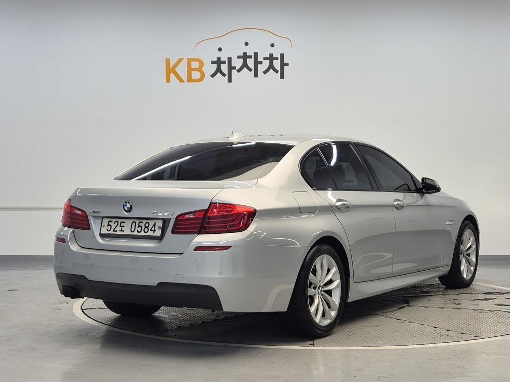 BMW 5 Series - Vista 4