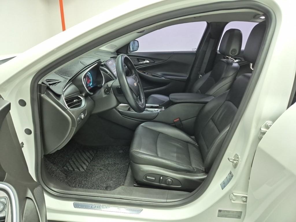 Chevrolet Malibu - Vista 11