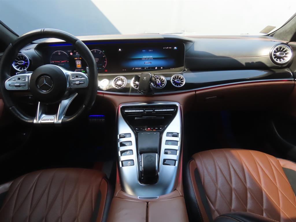 Mercedes Benz AMG GT - Vista 7