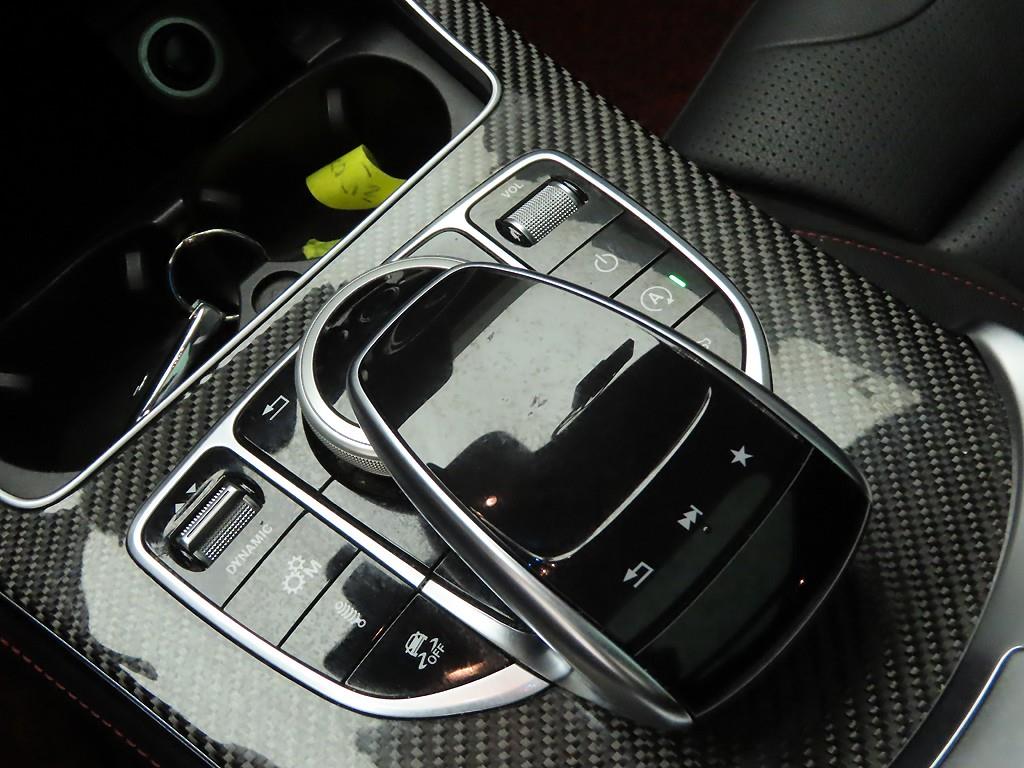 Mercedes Benz GLC Class - Vista 11