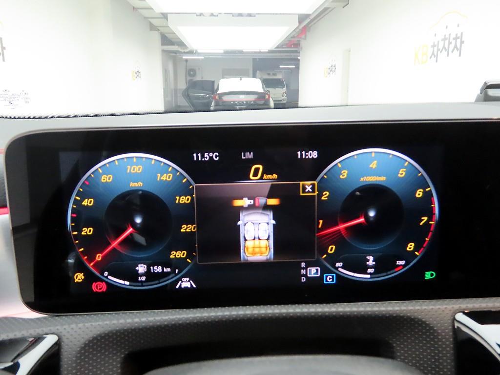 Mercedes Benz CLA Class - Vista 5