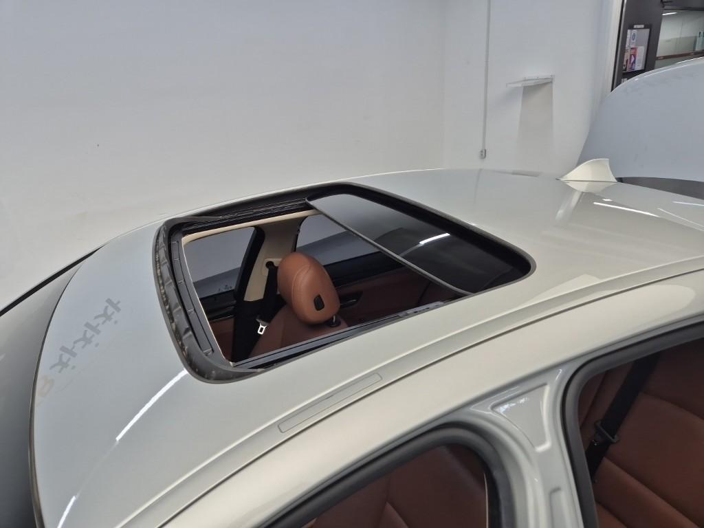 BMW 5 Series - Vista 11