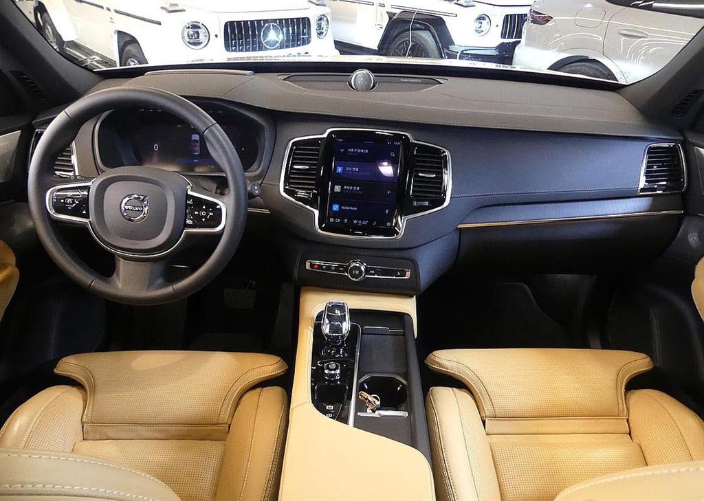 Volvo XC90 - Vista 5