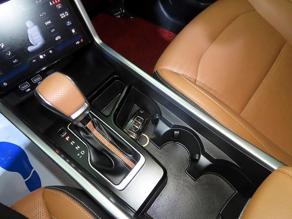 Ssangyong Torres - Vista 12