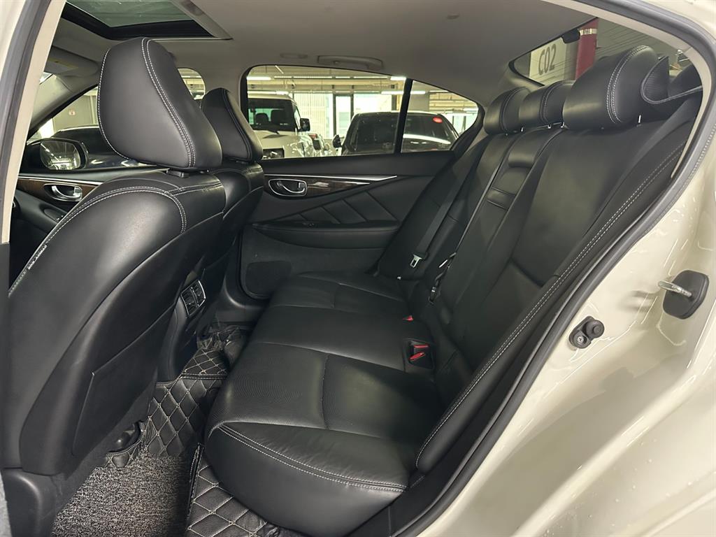 Infiniti Q 2016 Blanco - Importación desde Corea - HF Imports Iquique - Foto 16
